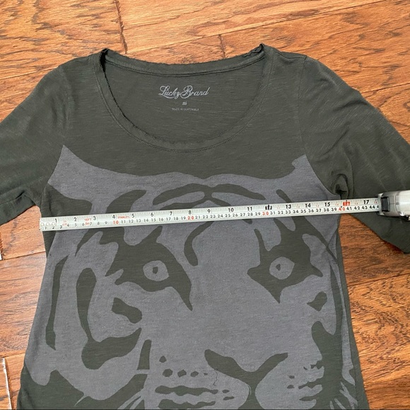 Lucky Brand Exploded Tiger Tee - Picture 5 of 11